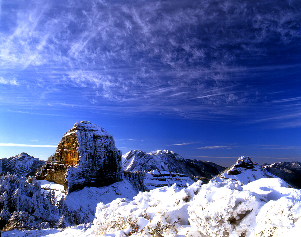 大小覇尖山の雪景色