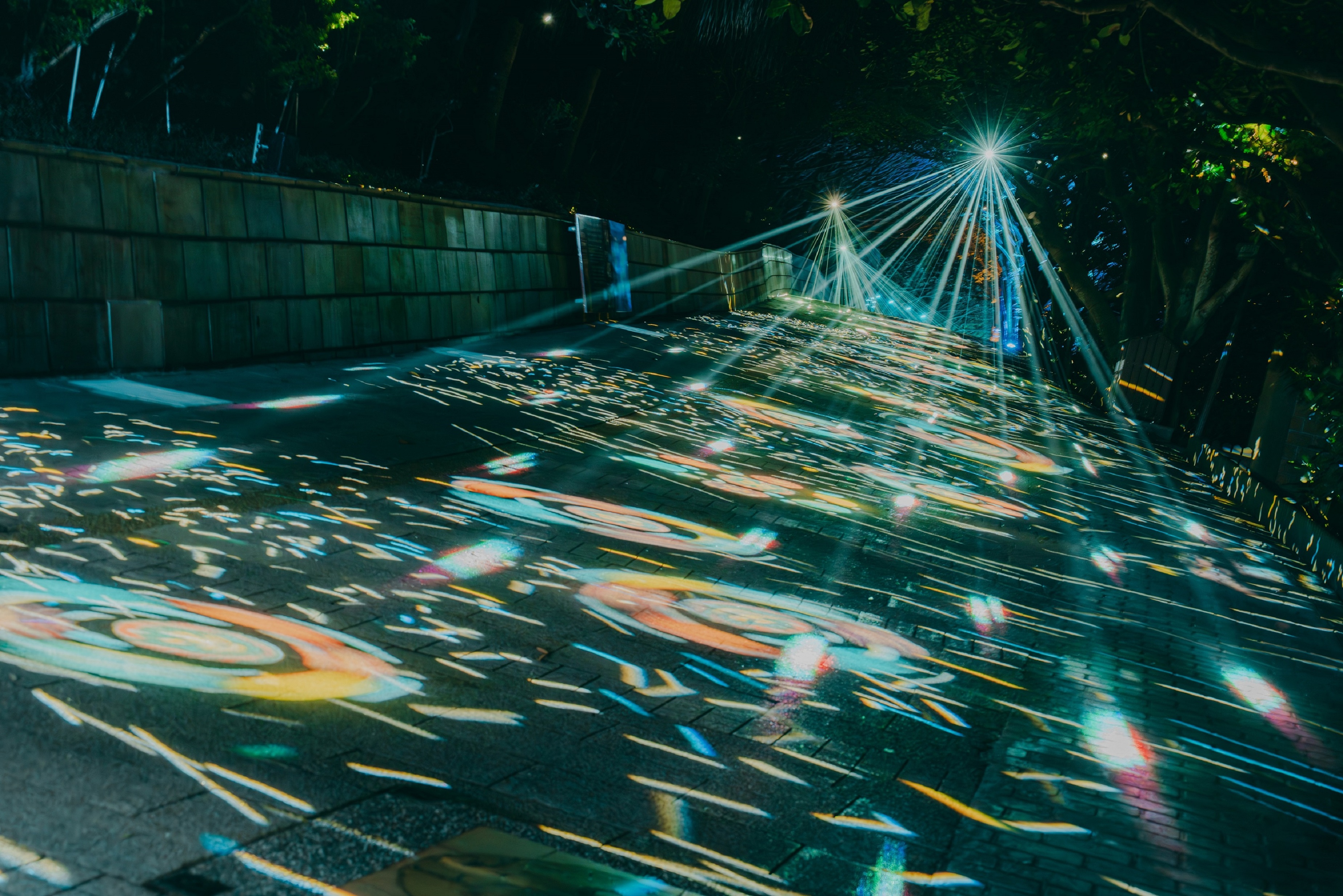 入口区【奇光异彩】