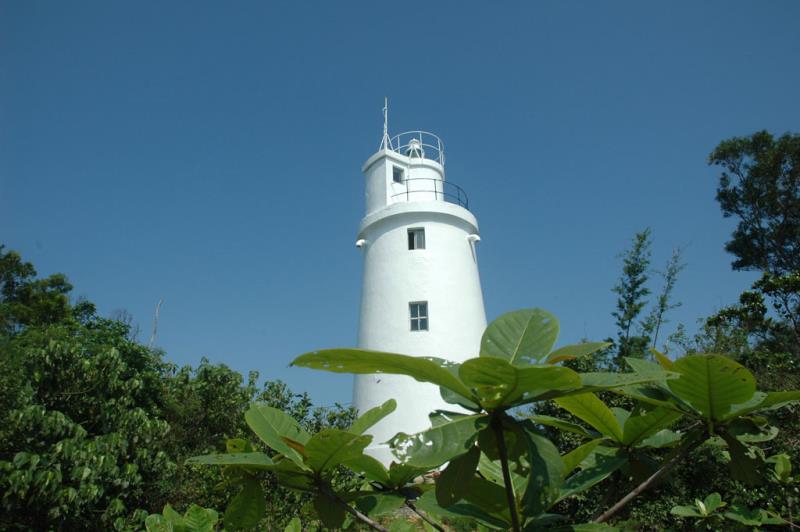 琉球嶼灯台（白灯台）