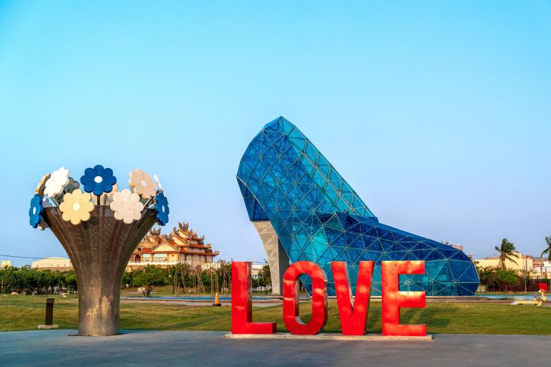 青色のハイヒール