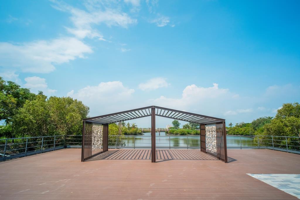 マングローブ復育湿地公園