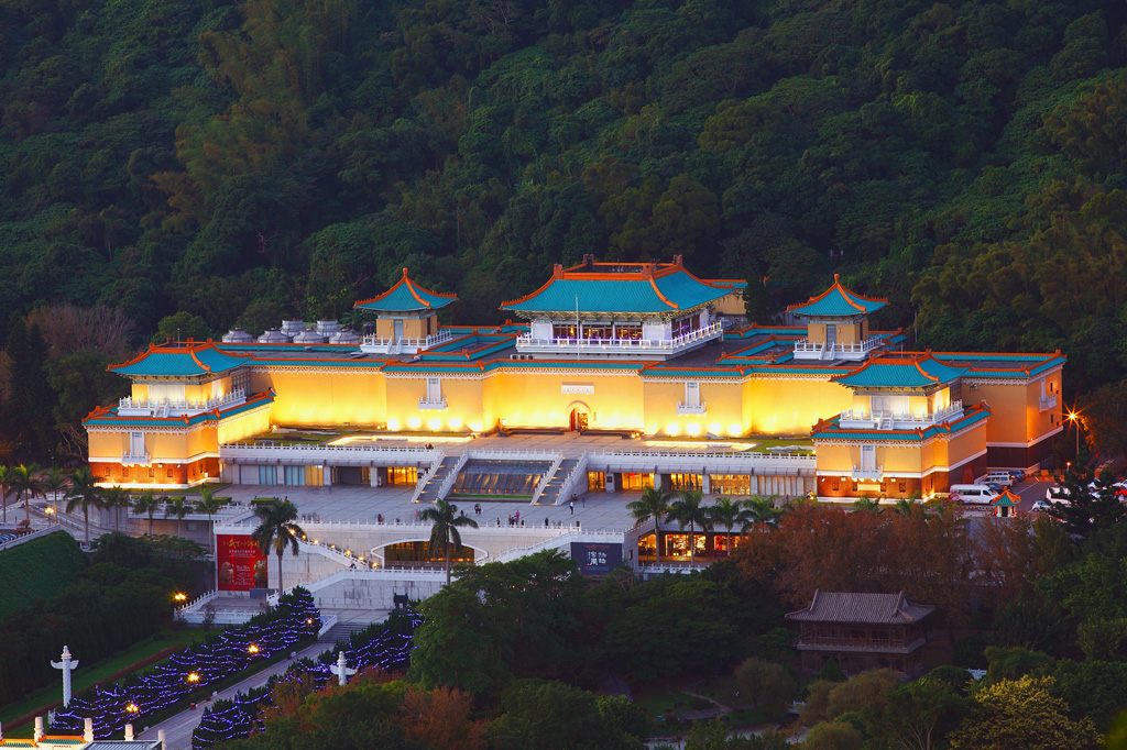国立故宮博物院 > 観光スポット > 交通部観光署