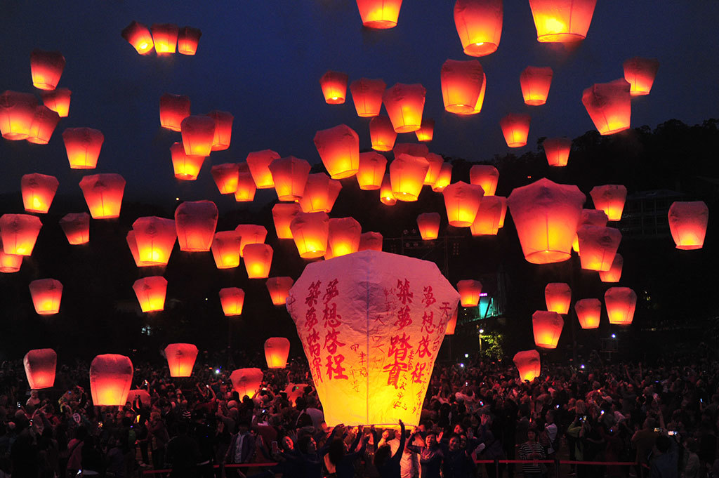 21平溪 ピンシー 国際天灯祭り 台湾イベントカレンダー