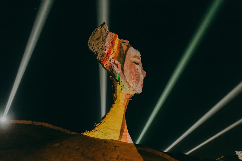 2025 野柳石光-女王夜間訪問-1